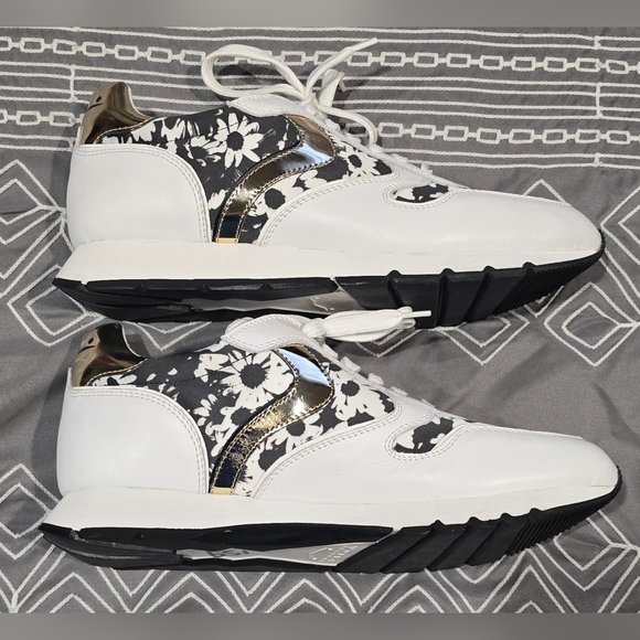 Voile Blanche Shoes - Voile Blanche Floral Print Sneakers Size EU39 (US 8.5)